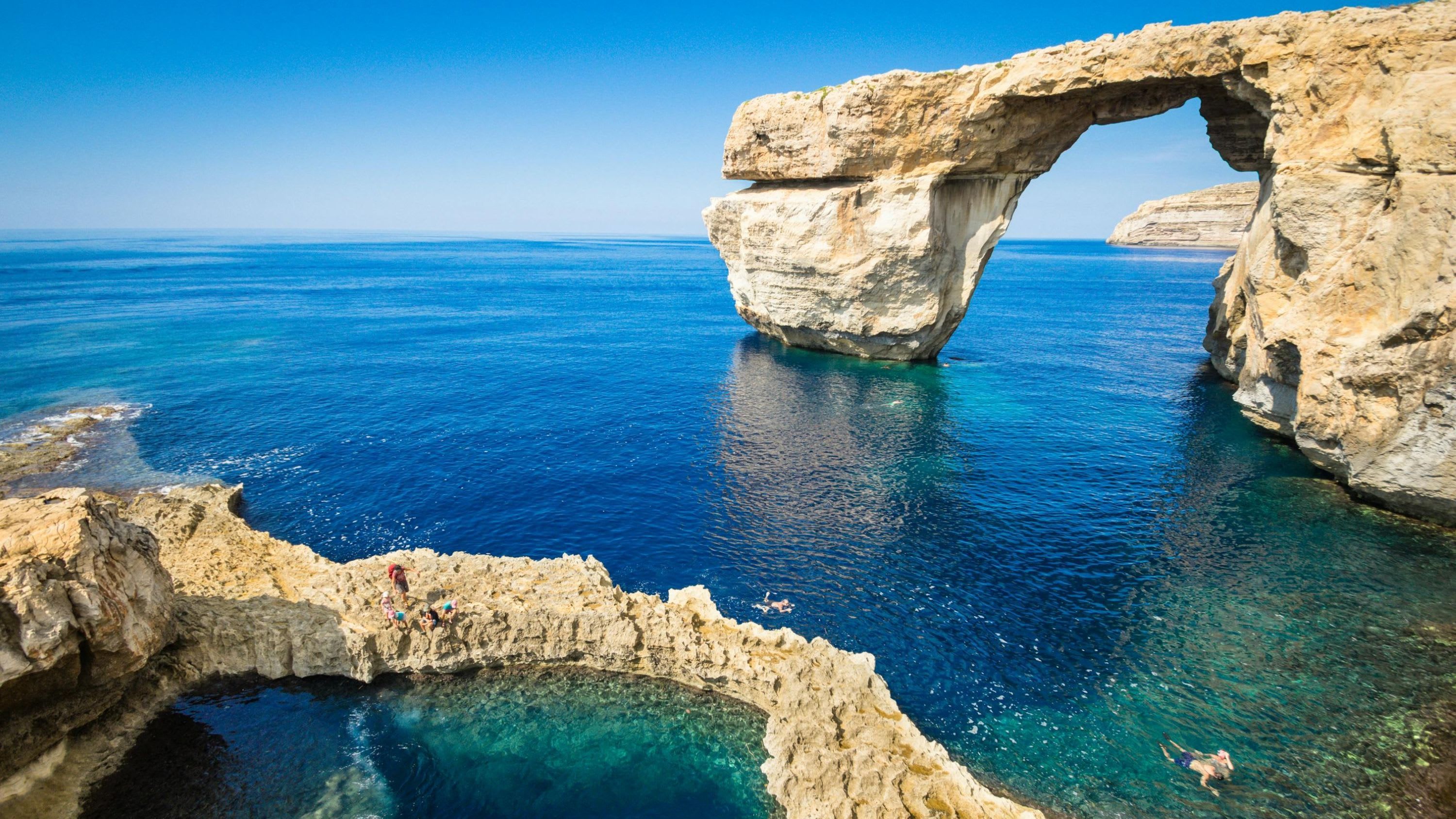 Gozo hop-on hop-off bus by City Sightseeing  3
