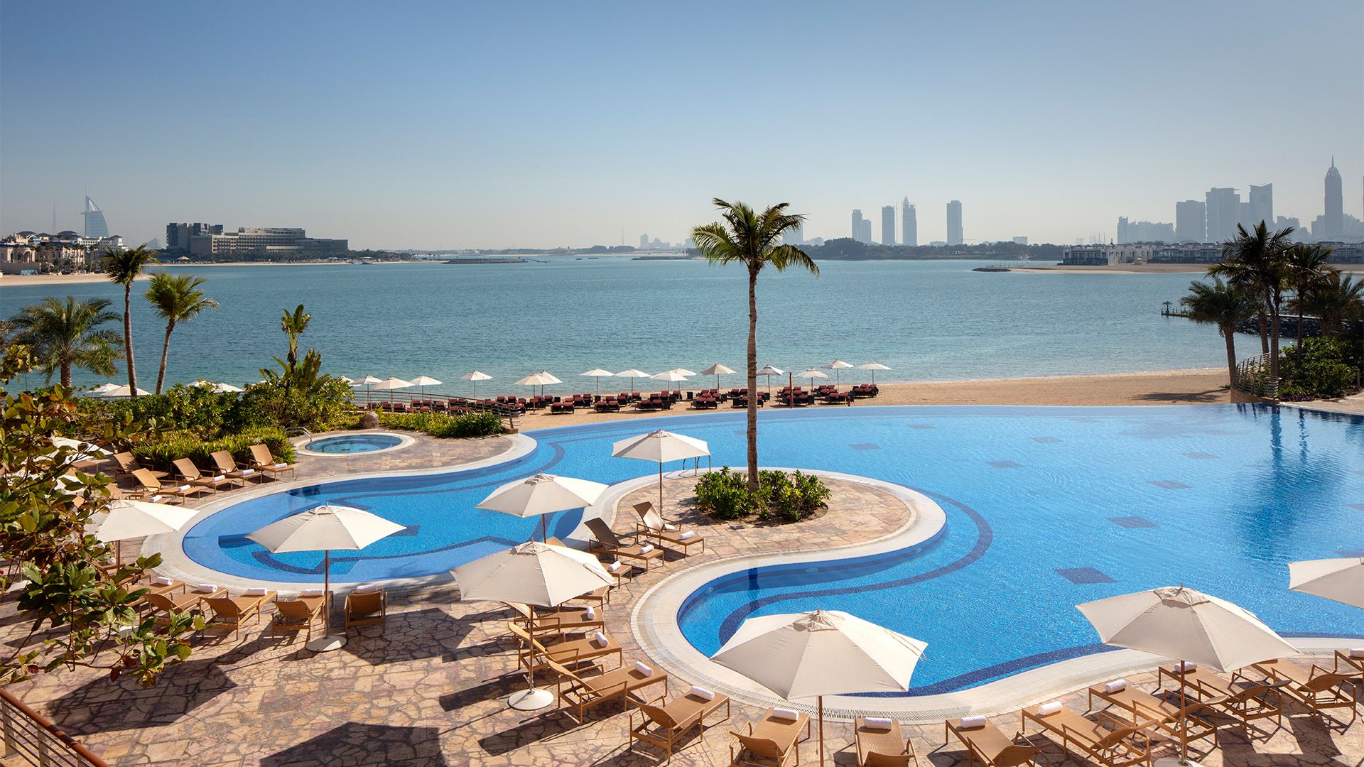 Beachfront Dubai Palm Jumeirah Glamour with Daily Breakfast & Daily Lunch or Dinner