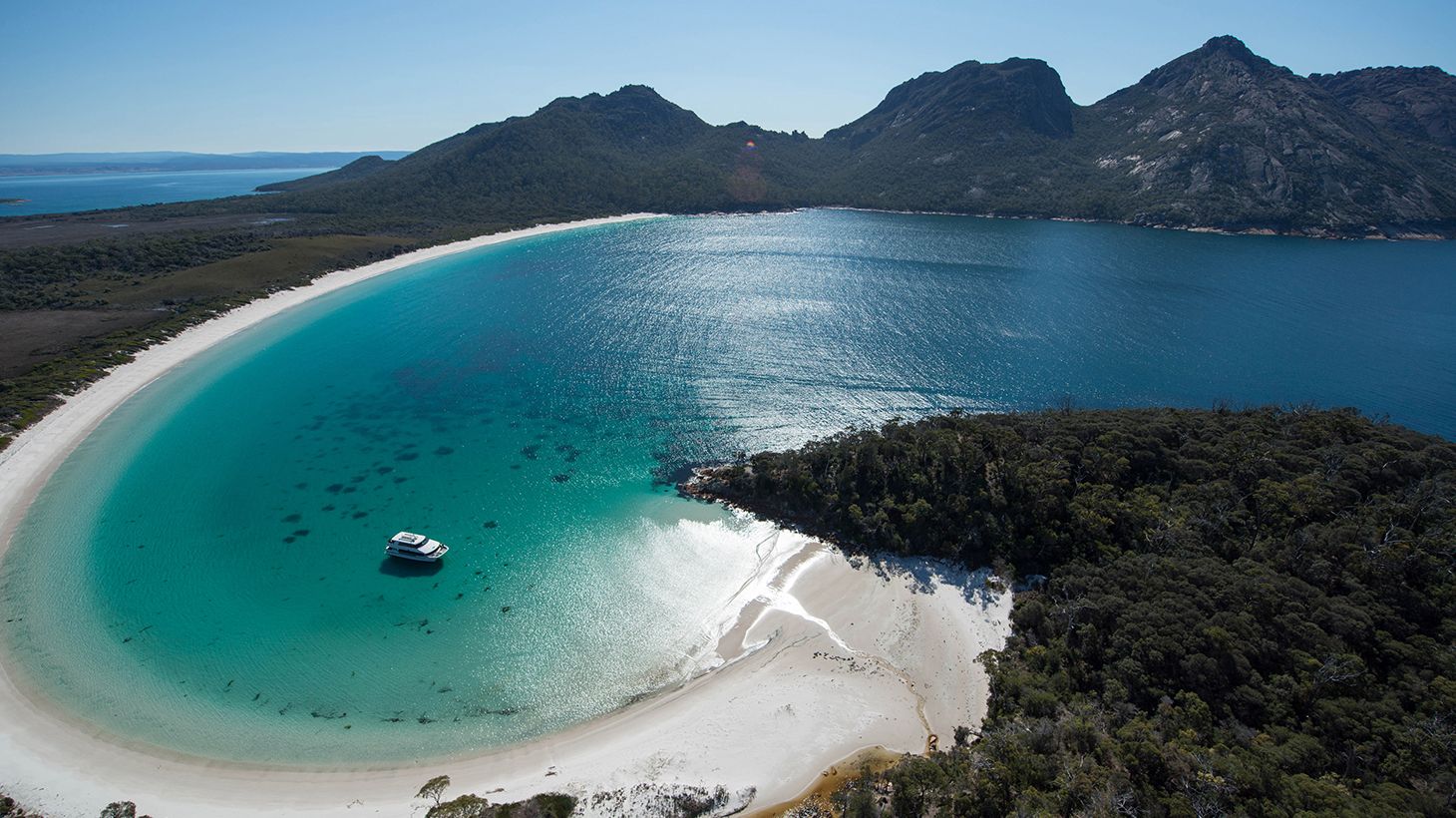 Half-Day Scenic Cruise from Coles Bay to Wineglass Bay with Lunch 8