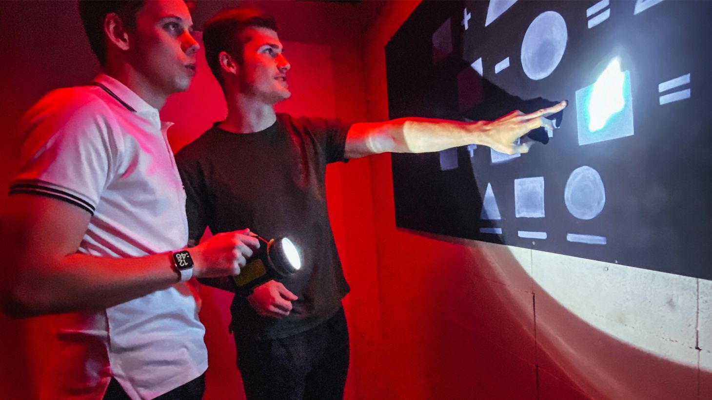 Surfers Paradise: Test Your Skills with a One-Hour Escape Room Experience logo