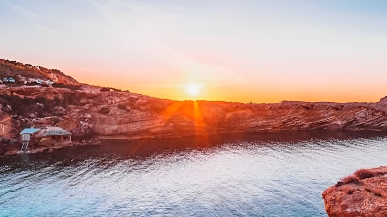 Midday or sunset sailing with snacks and open bar in Mallorca