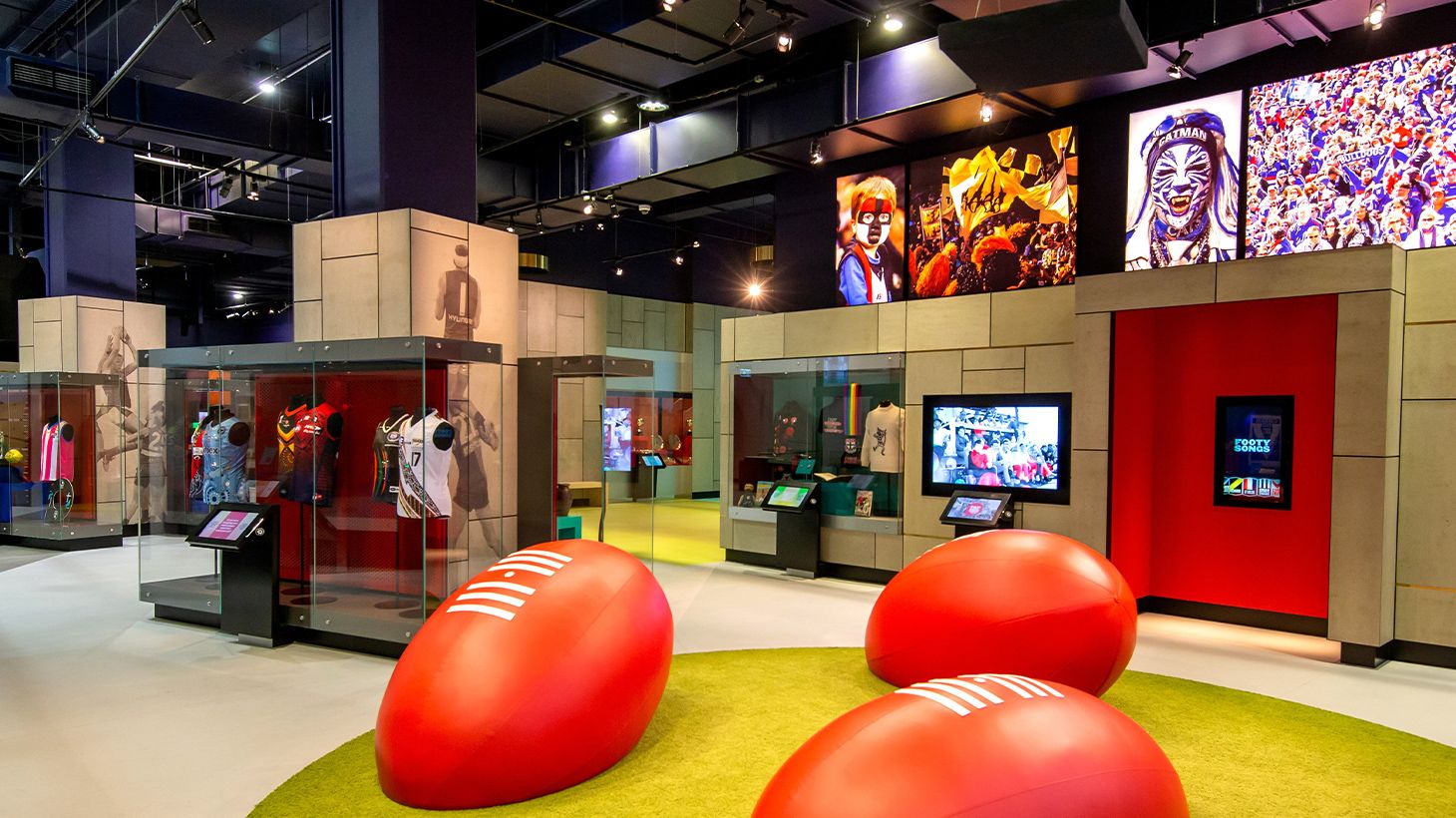 Experience a Guided Tour of the Iconic Melbourne Cricket Ground & Australian Sports Museum 2