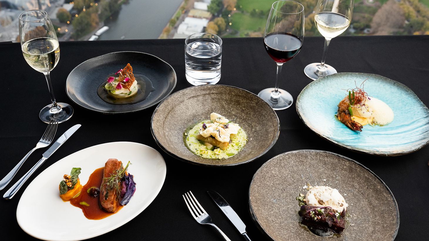 Three-Course Dinner at Eureka 89 Altitude Restaurant with Melbourne Skydeck Access and VR Experience 4
