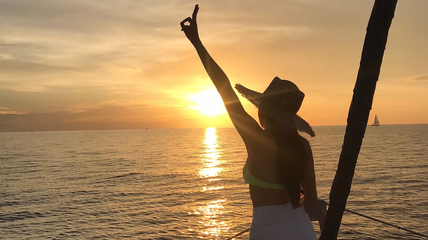 Luxury Escapes Exclusive Phuket Sunset Cruise with Thai Buffet Dinner, Hotel Transfers and Free-Flow Upgrade Available 8