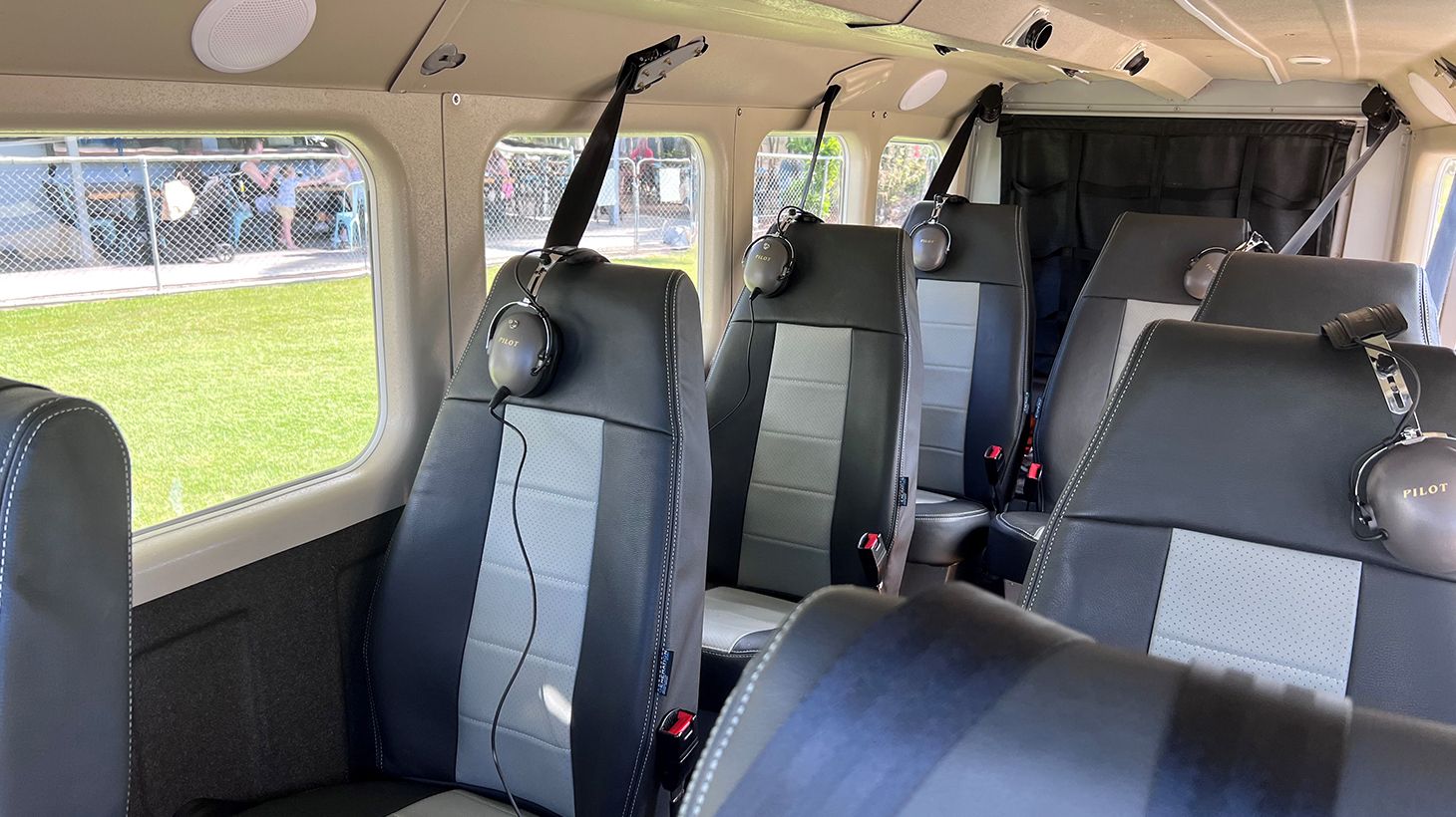 60-Minute Reef Scenic Flight & Full-Day Ocean Rafting Package with Lunch & Transfers 8