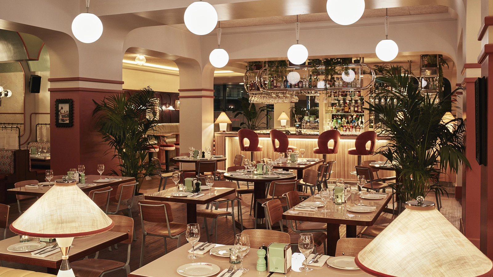 더 혹스턴 셰퍼드 부시 2박 숙박권