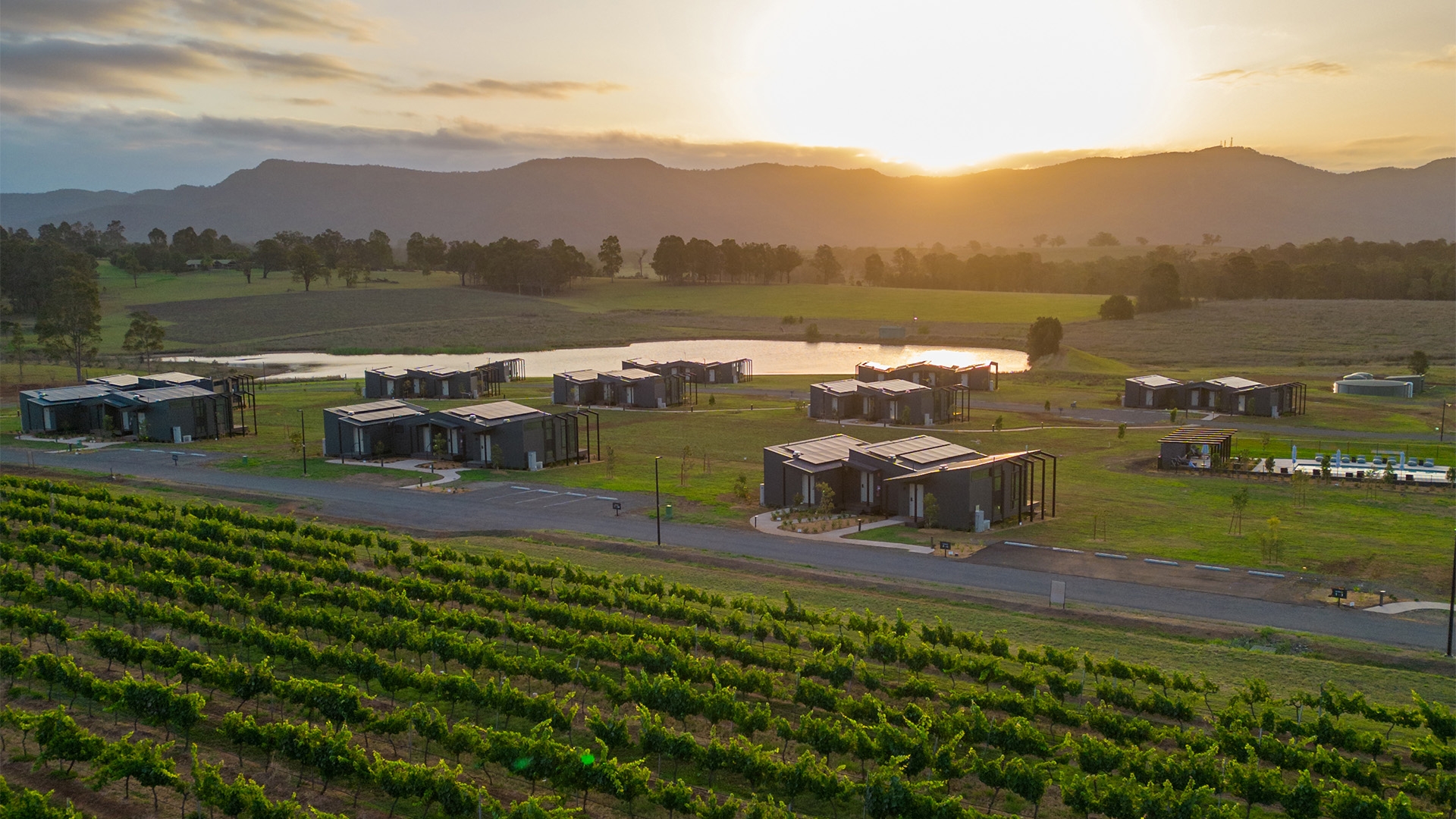 Brand New Tranquil Hunter Valley Studios with Breakfast, Cellar Door Tastings & Dining Credit