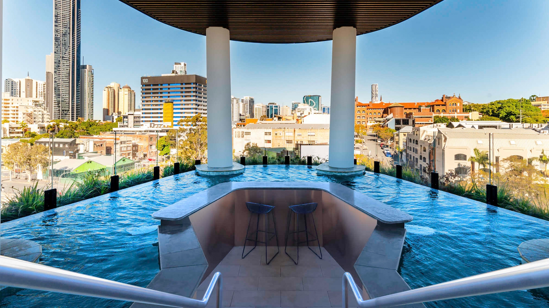 Stylish Brisbane Fortitude Valley Peppers City Break with Heated