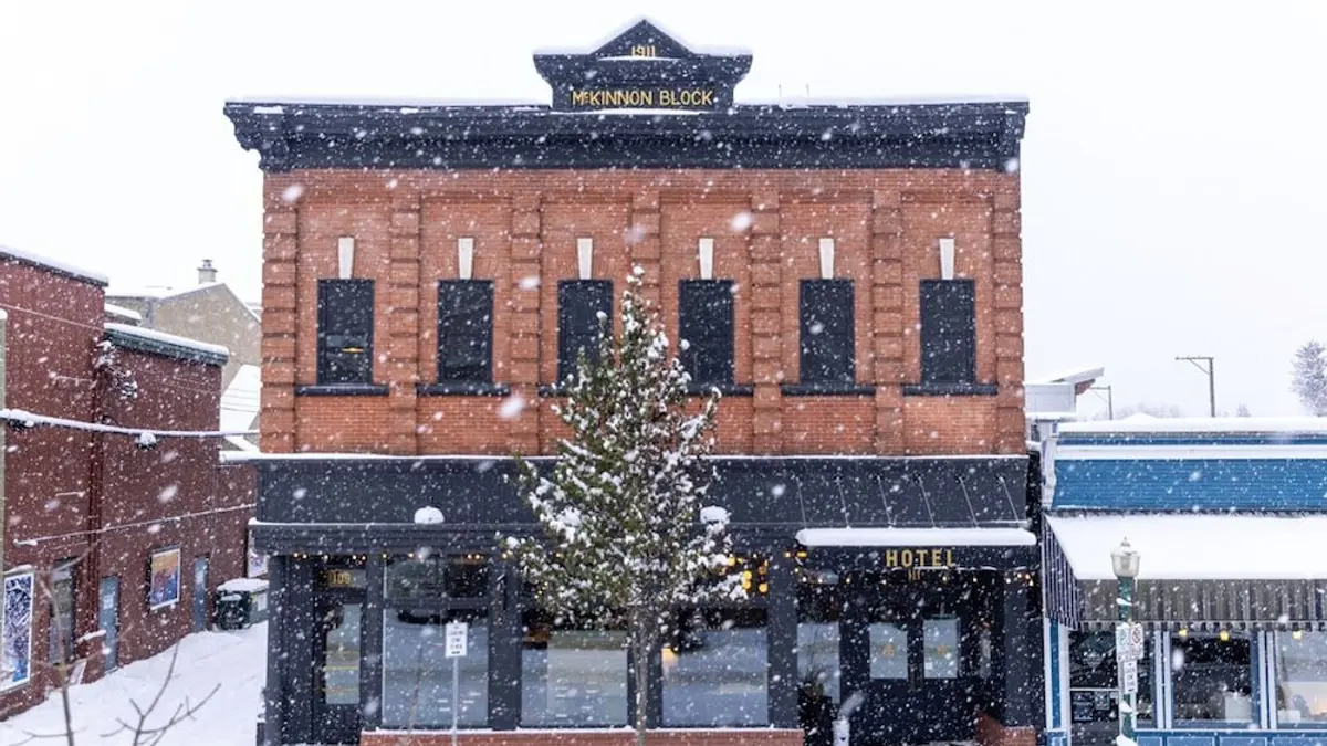 Eleven Revelstoke Lodge, Revelstoke, Canada
