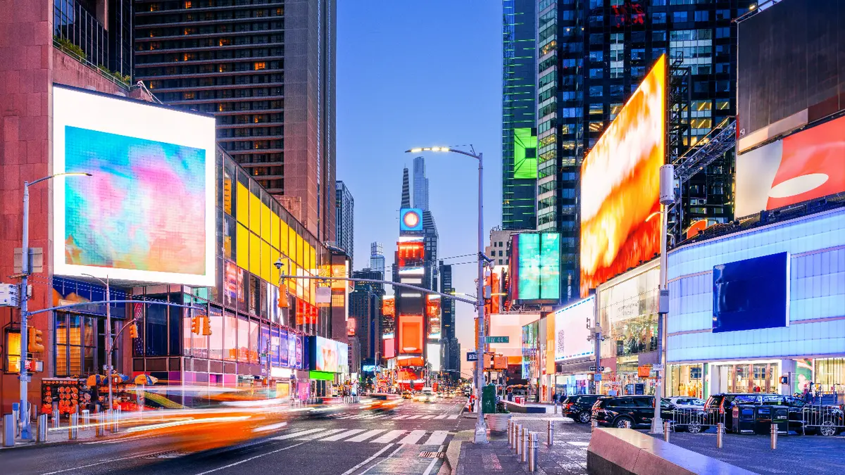 The Times Square EDITION, New York, États-Unis