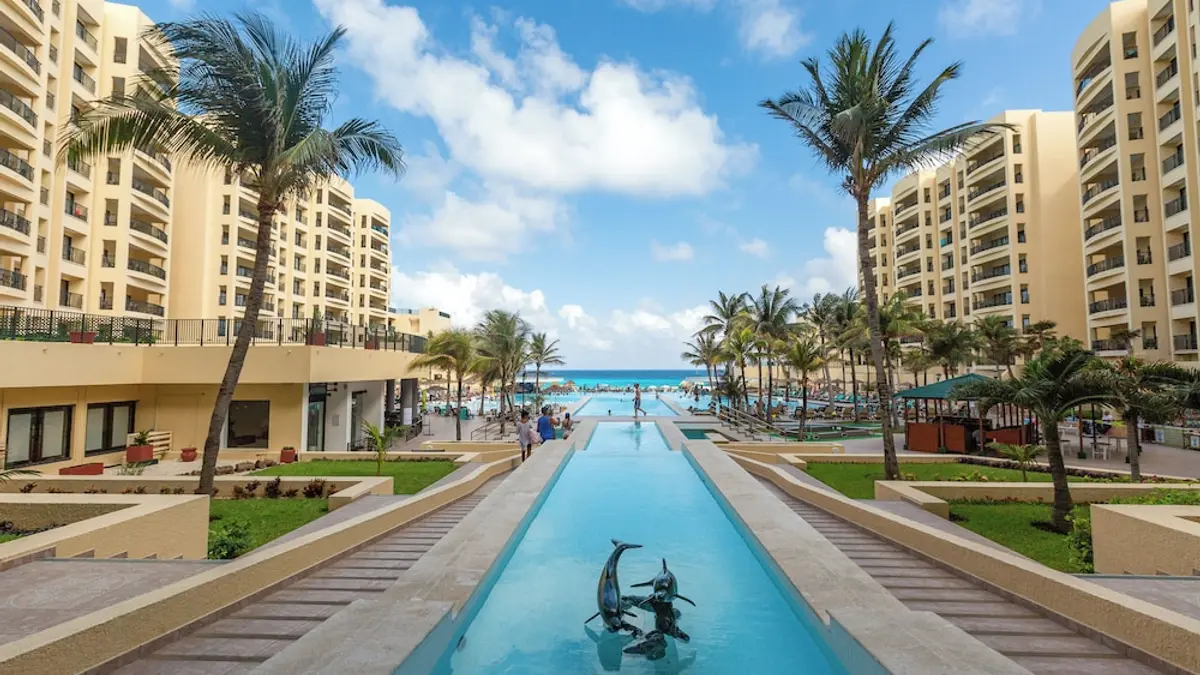 Holiday Inn Club Vacations The Royal Sands by IHG, Cancun, Mexico