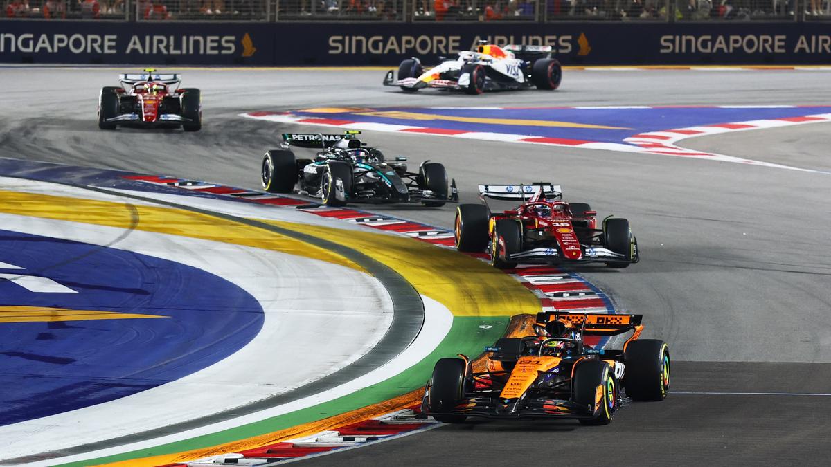 Limited Time Only: FORMULA 1 SINGAPORE AIRLINES SINGAPORE GRAND PRIX 2026 + 10-Day Vietnam Highlights Tour by 