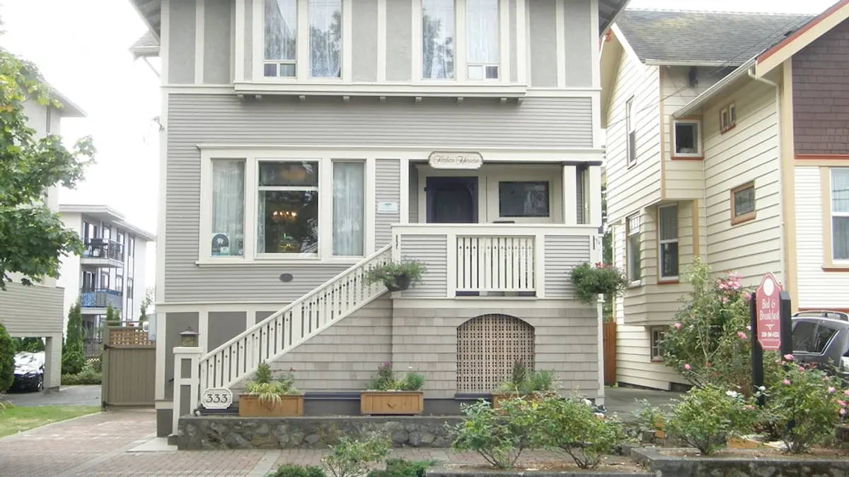 Fisher House Victoria Bed and Breakfast, Victoria, Canada