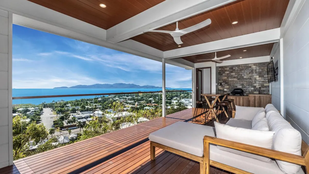 Incredible Views, Open Spaces, Luxury Escapes Townsville Villa, Townsville, Australia