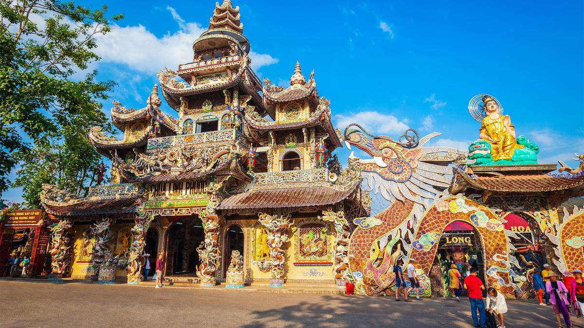Premium 12-Day Vietnam Private Tour 2026 with The Vietage Luxury Train, Ha Long Bay & Nha Trang by 