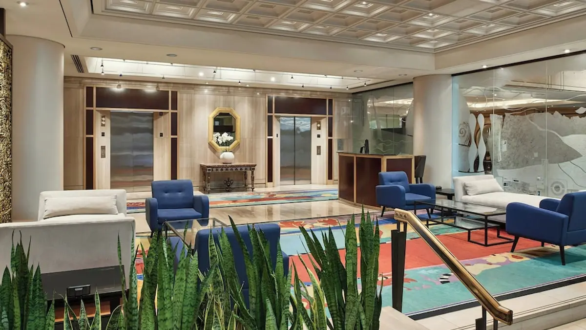 Metropolitan Hotel Vancouver by Marriott, Vancouver, Canada