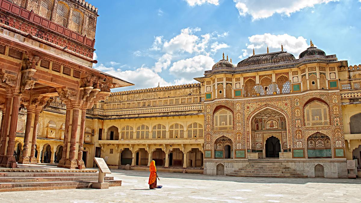 Premium 15-Day Ultimate India with Golden Triangle, Rajasthan & South India by 