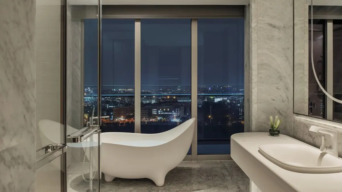 Guangzhou Xanadu Hotel, Vignette Collection by IHG, Guangzhou, China