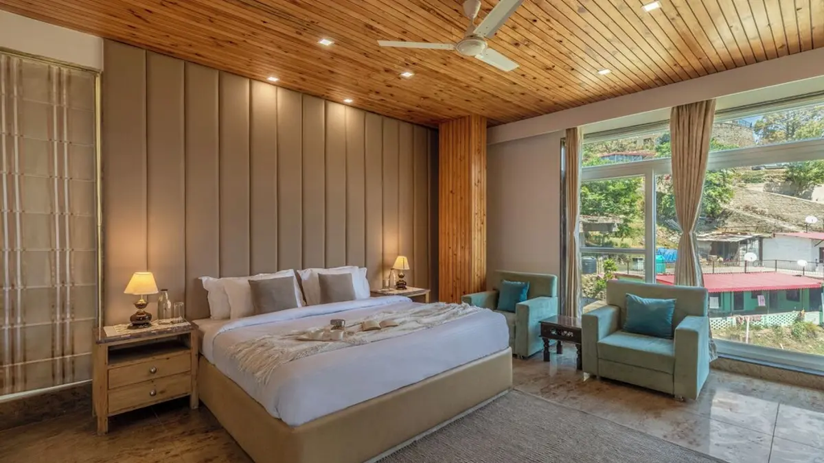 Alaya Stays Live Life 2BHK Apartment, Kasauli, India