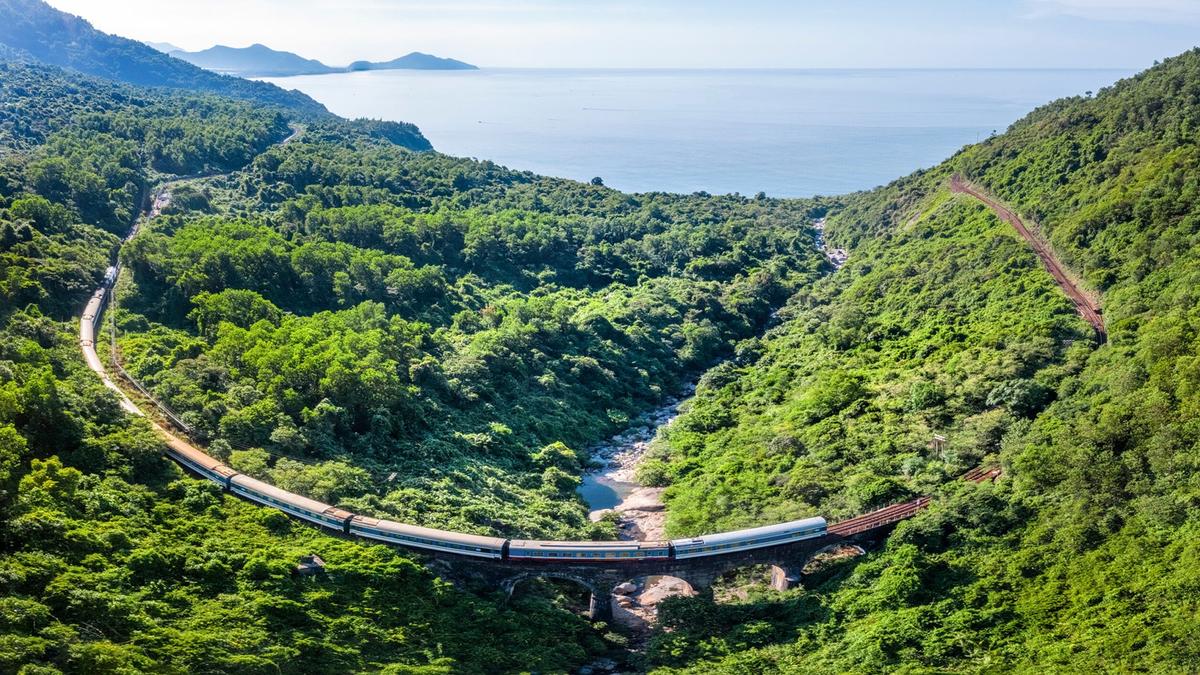 Premium 12-Day Vietnam Private Tour 2027 with The Vietage Luxury Train, Ha Long Bay & Nha Trang by 