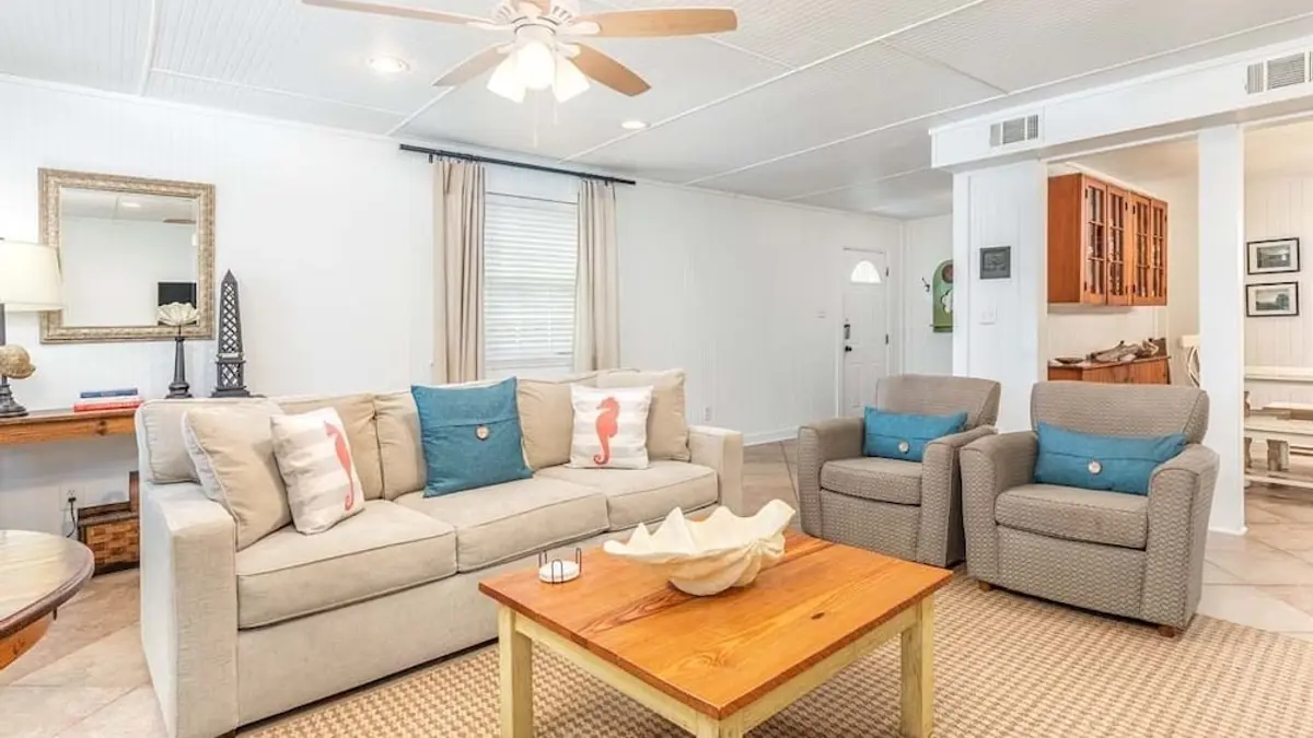 Bikini Bottom by Tybee Vacation Rentals, Tybee Island, United States