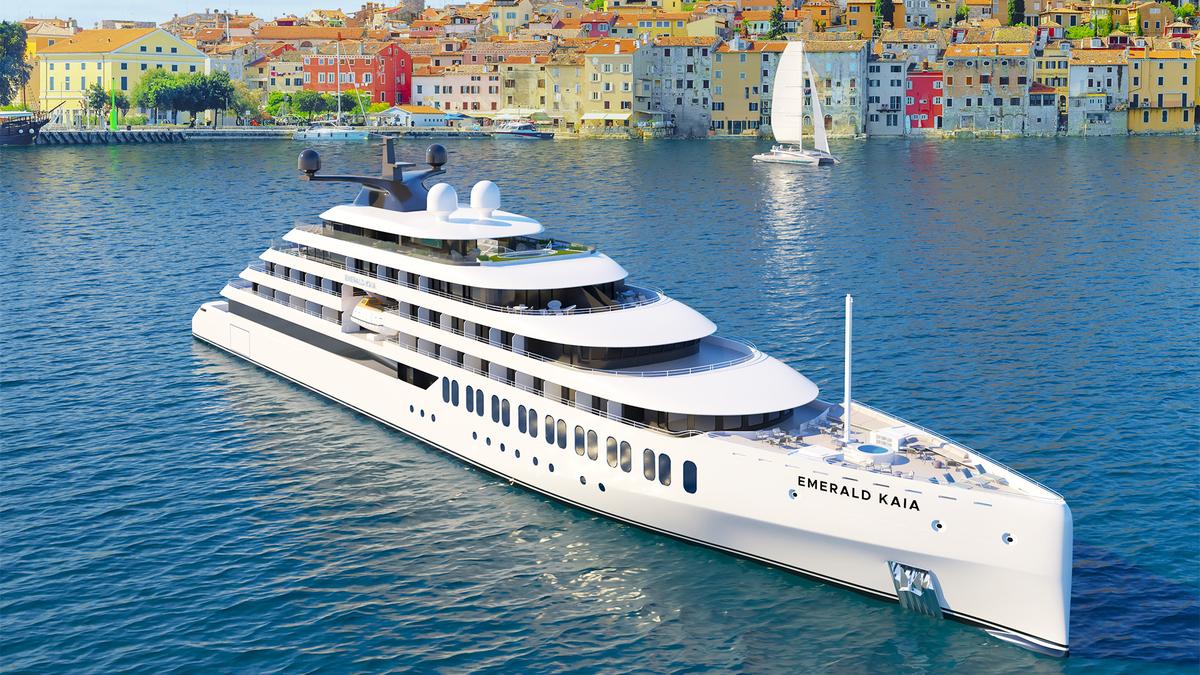 Limited Time Offer: 8-Day Premium Jordan Tour & 9-Night Emerald Luxury Yacht Red Sea Cruise by 