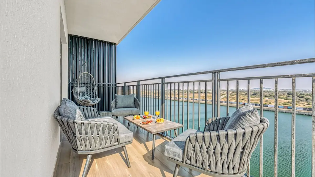 Desert Key - Perfectly Located Yas Island Premier Apts, Abu Dhabi, United Arab Emirates