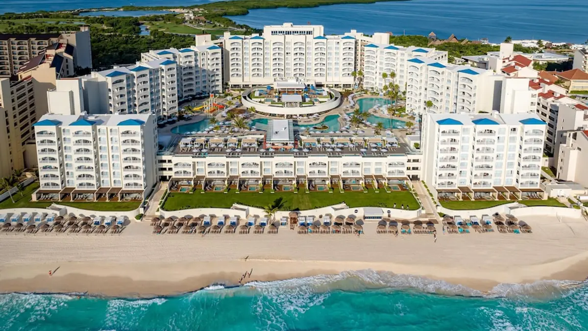 Hilton Cancun Mar Caribe All-Inclusive Resort, Cancun, Mexico