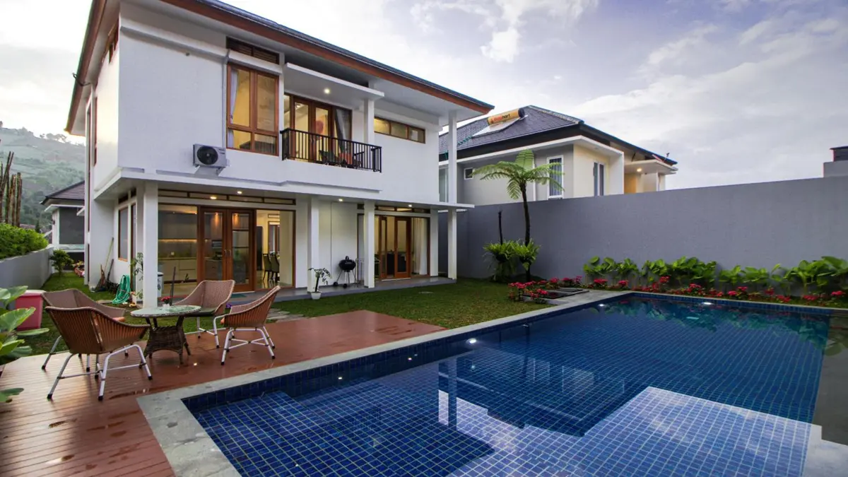 Family Only Villa Private Pool with City View - De Reiz Ara Syariah 4BR, Bandung, Indonesia