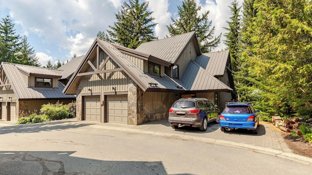 Crystal Ridge by Whistler Retreats, Whistler, Canada
