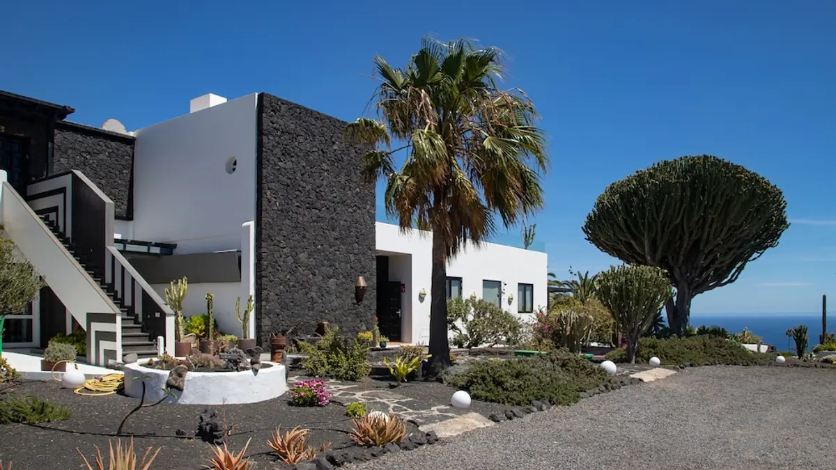 5 Suites, Tías, Spain