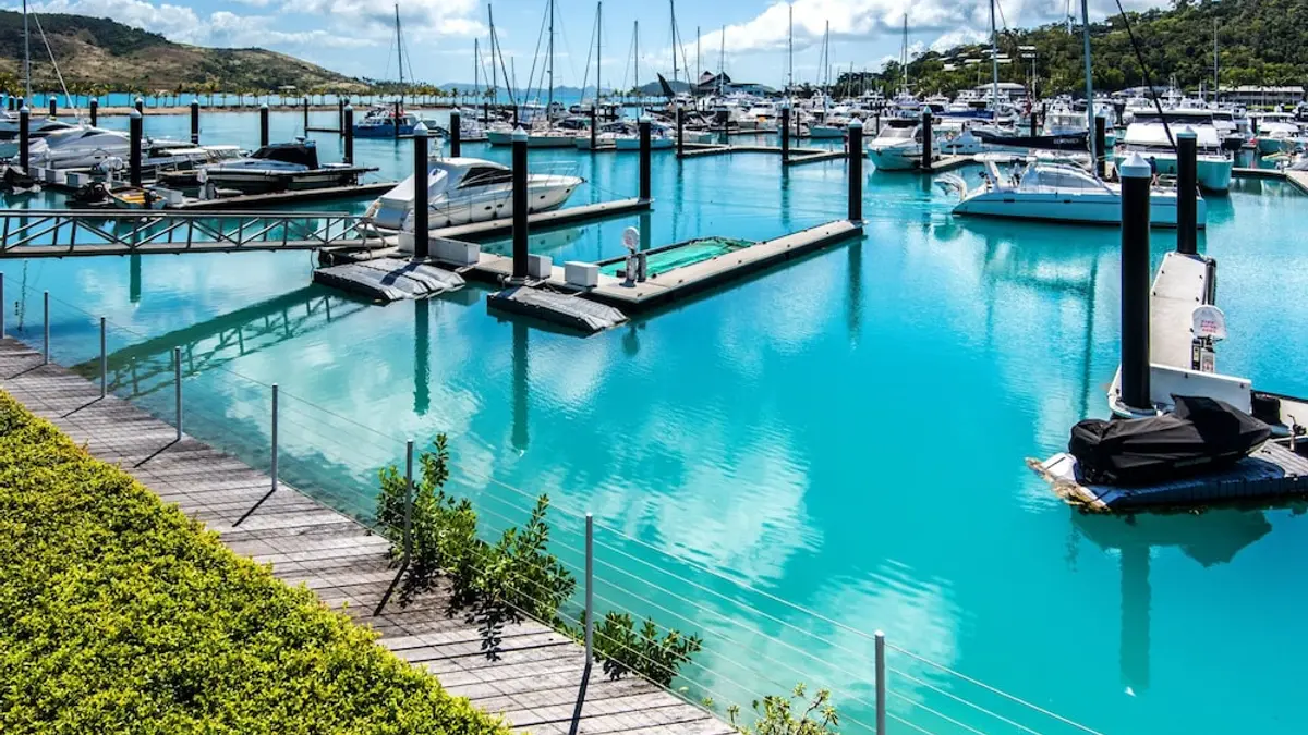 Pavillions 2 Luxury 4 Bedroom 3 Bathroom With In-ground Pool And Golf Buggy, Whitsundays, Australia