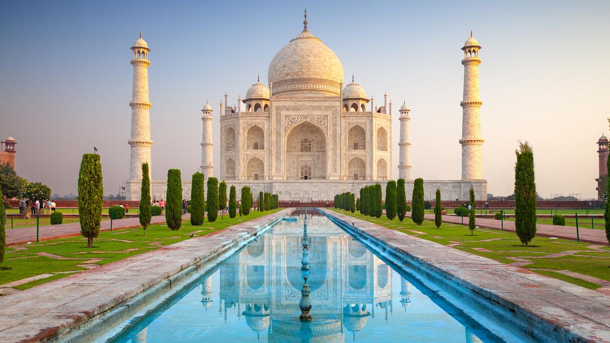 Premium 15-Day Ultimate India with Golden Triangle, Rajasthan & South India by 