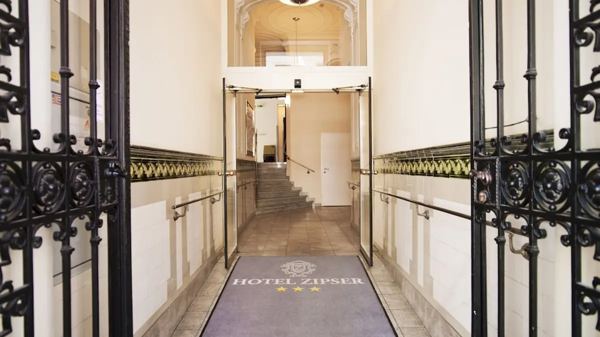 Hotel Zipser, Vienna, Austria