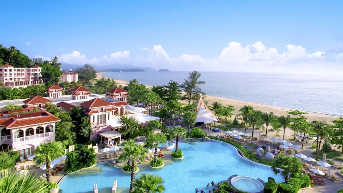 Centara Grand Beach Resort Phuket, Karon, Thailand