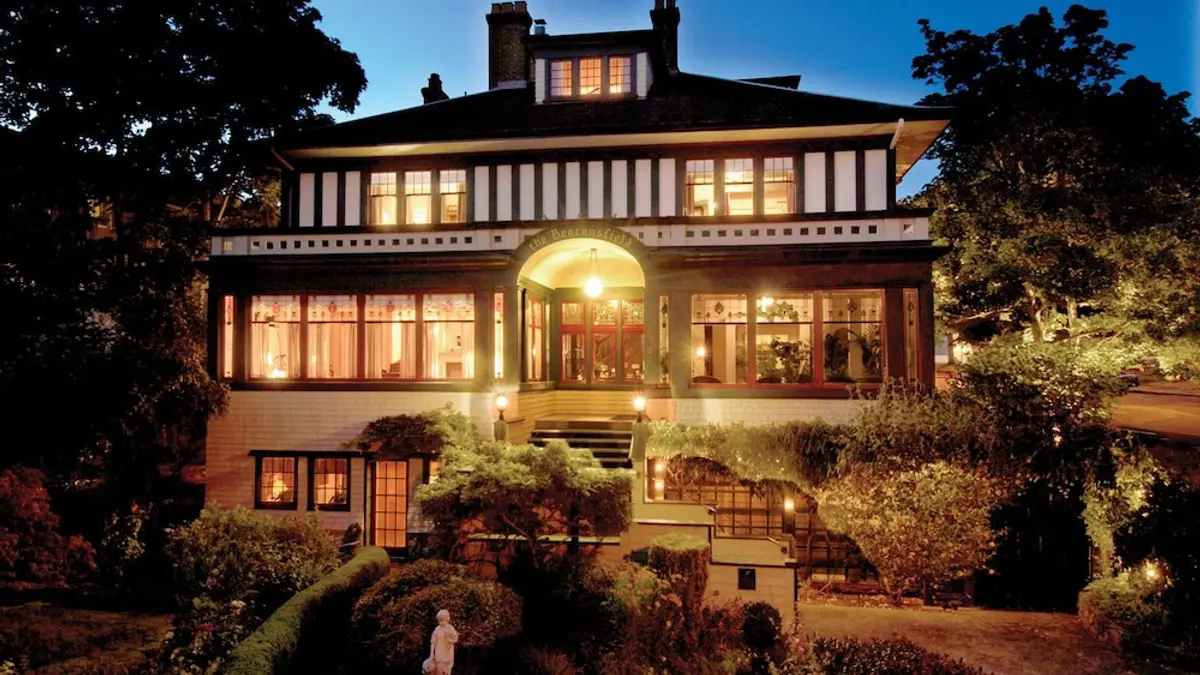 Beaconsfield Inn, Victoria, Canada