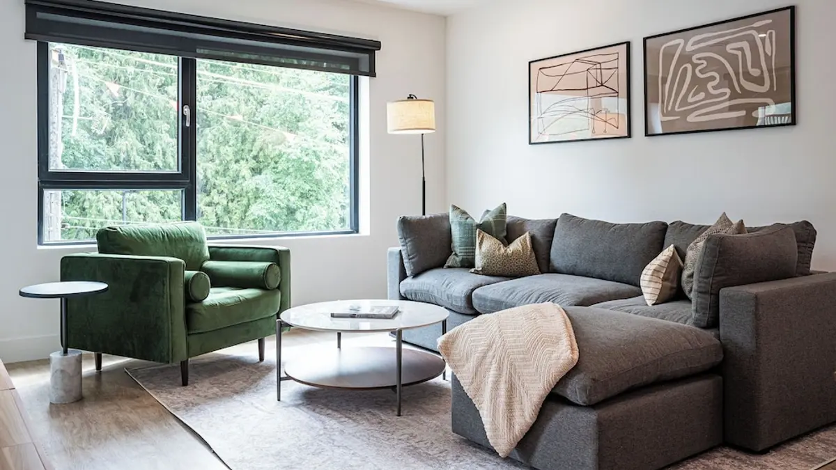 Serenity Now by Revelstoke Vacations, Revelstoke, Canada