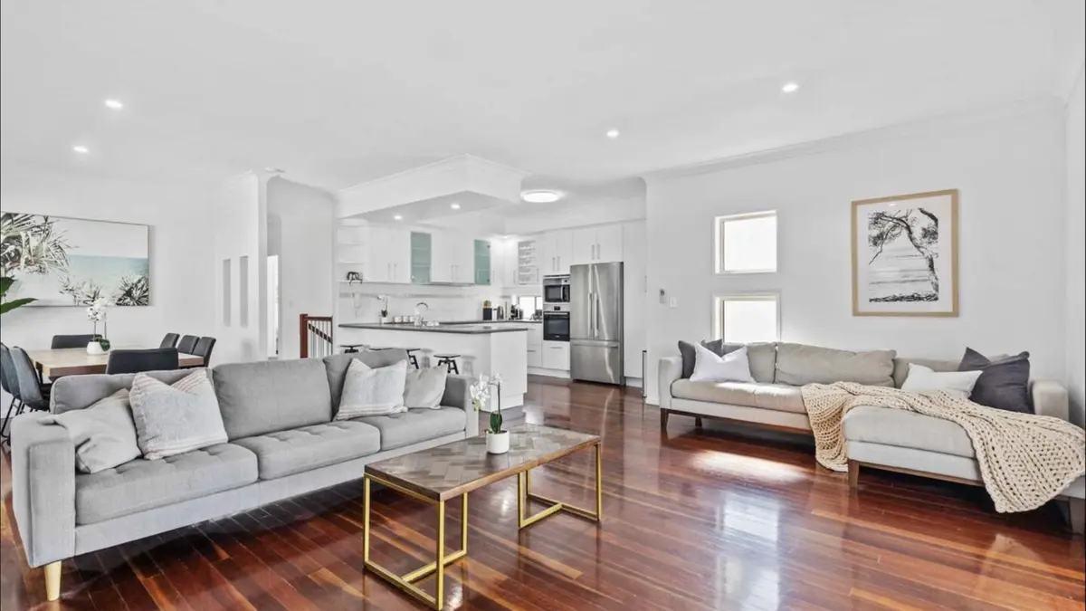 Manly Oasis 5BR - 3 King Beds, Pool, BBQ, Brisbane, Australia