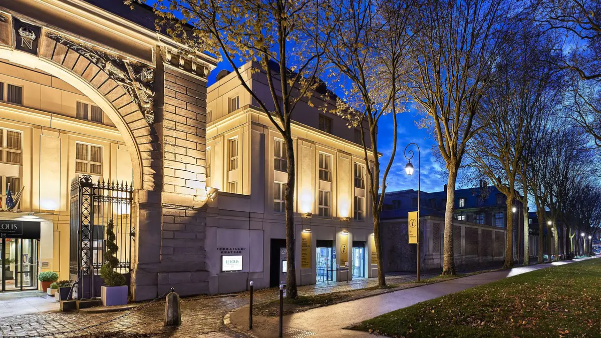 Hôtel Le Louis Versailles Château - MGallery, Versailles, France