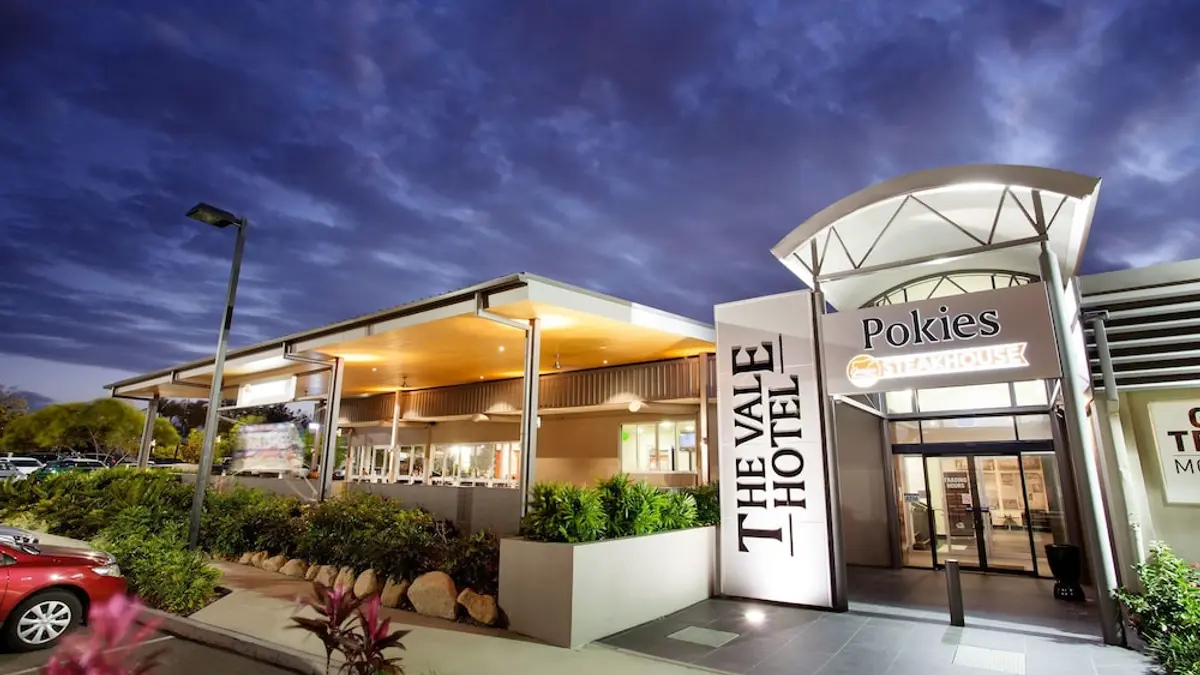 Vale Hotel, Aitkenvale, Australia