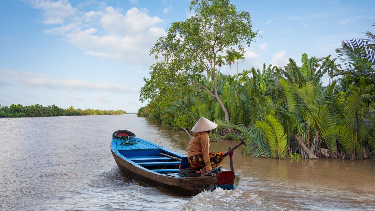 Limited Time Offer: 10-Day Vietnam Highlights with Ha Long Bay + 9-Night Emerald Mekong River Cruise by 