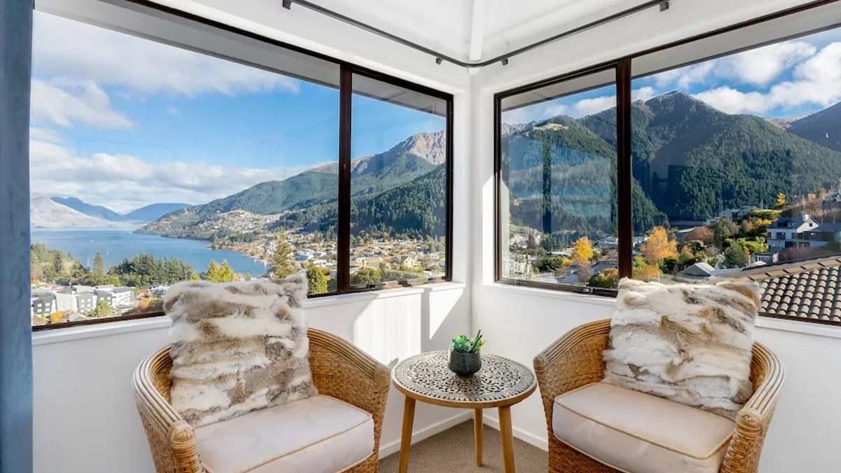 Balmoral Lodge, Queenstown, New Zealand