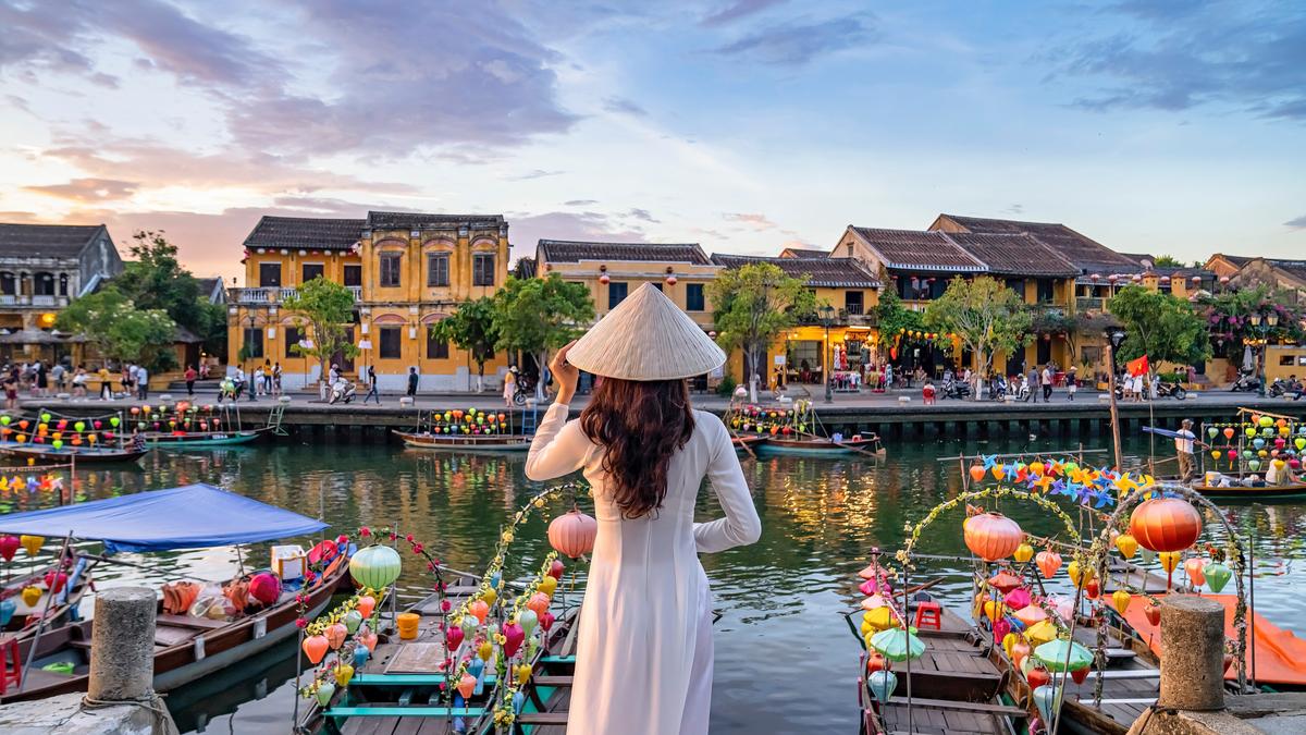 Limited Time Offer: Deluxe 10-Day Vietnam Highlights Tour with 5-Night All-Inclusive Meliá Ho Tram Stay by 