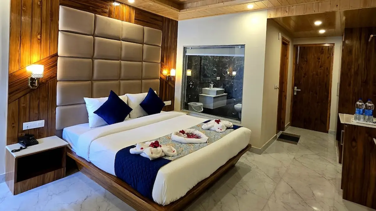 THE HIMALAYAN QUEEN, Manali, India