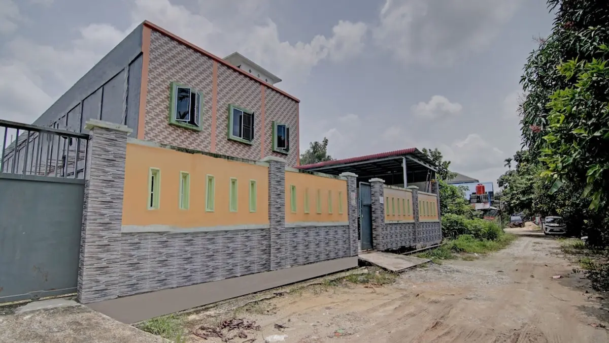 Hotel O Penginapan Budhe Sri, Koealabadak, Indonesia