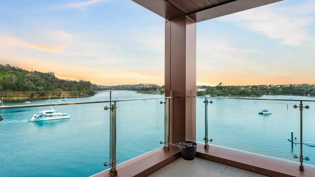 Hobsonville 2BR Waterfront Gem with Water Views, Auckland, New Zealand