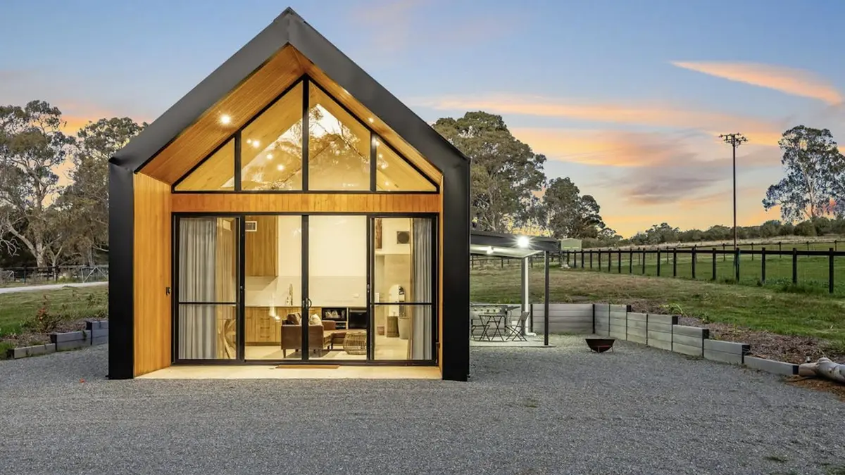 Chalet Hills, Sampsons Flat, Australia