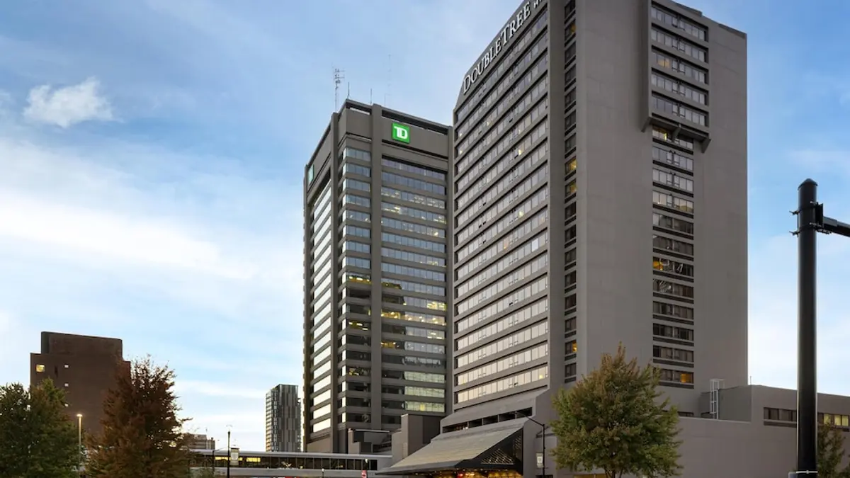 DoubleTree by Hilton Hotel London Ontario, London, Canada