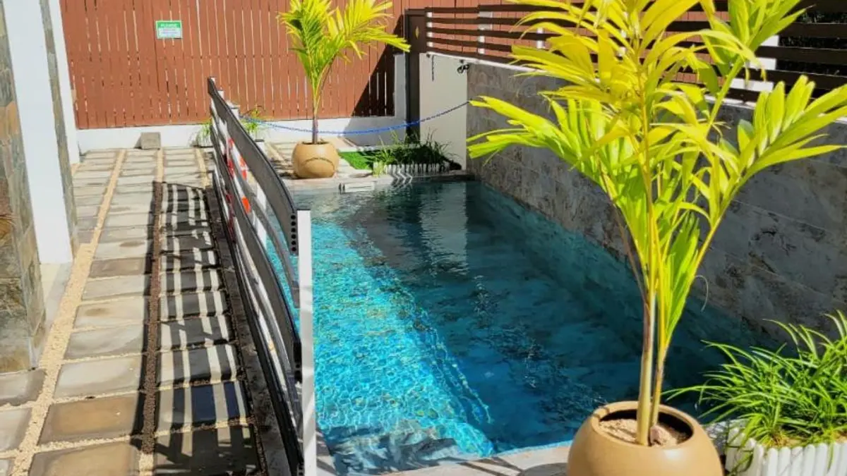 Freesia 1 Apartment - Pool, 3min Walk to Beach & Shops, Mauritius Island, Mauritius