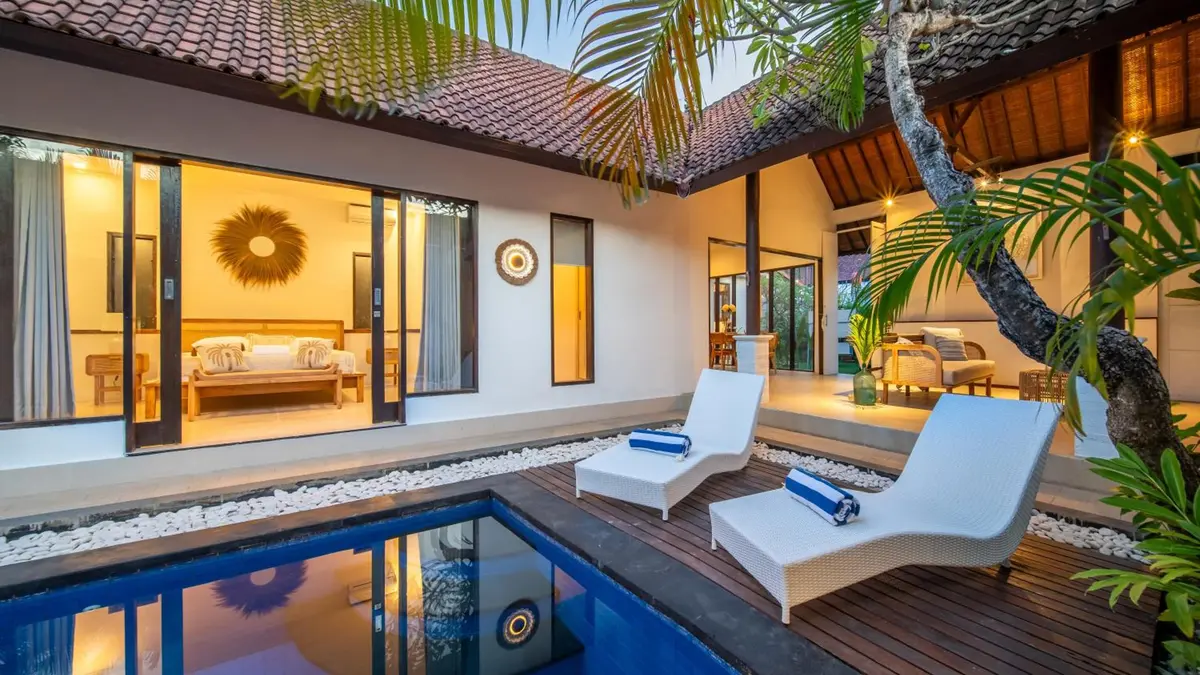 Tropische private Villa mit Pool im balinesischen Stil und 2 Schlafzimmern inklusive kostenlosem Abholservice, Bali, Indonesia